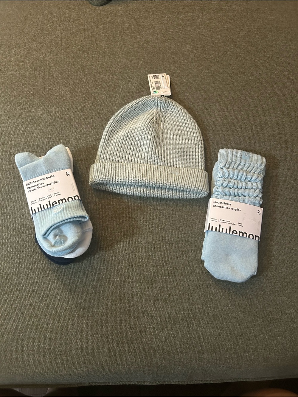 NWT lululemon athletica Blue Beanie & Socks Bundle